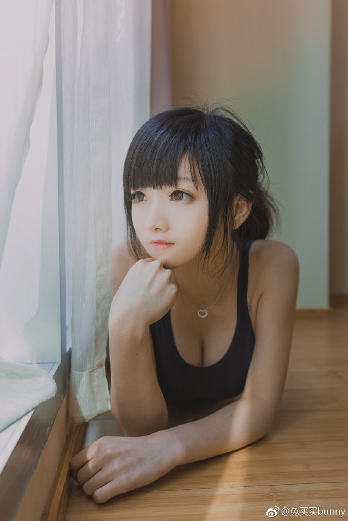 Phát sốt với cosplay nữ sinh Nhật Bản vừa đáng yêu lại cực sexy