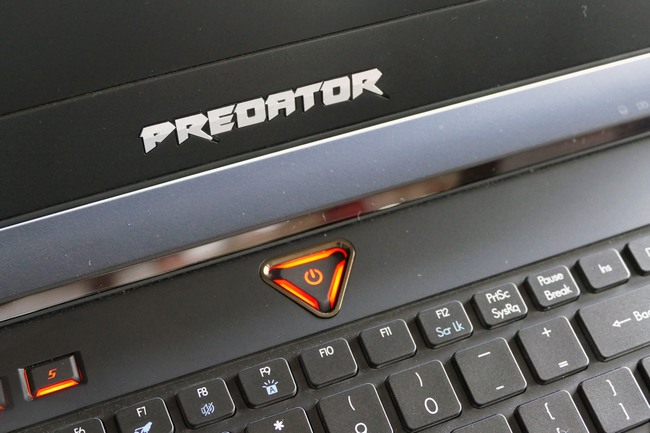 Acer tiếp tục ra mắt laptop chơi game cấu hình khủng mang tên quái vật Predator