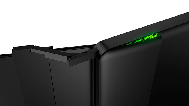 Razer giới thiệu laptop gaming với 3 màn hình 17,3-inch 4K 