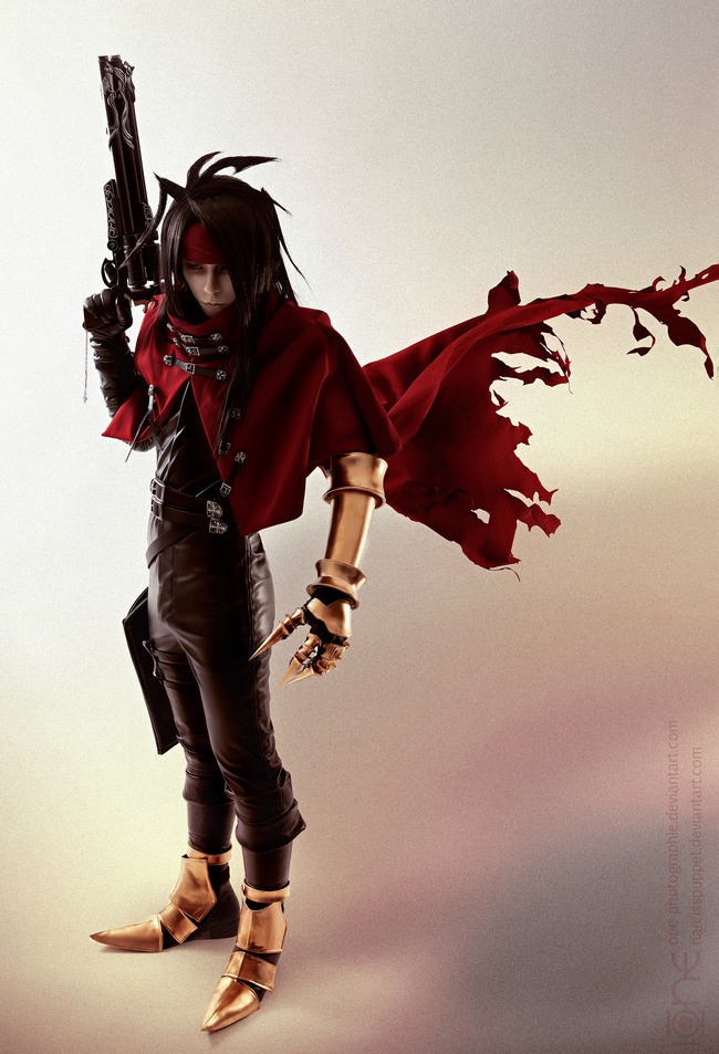 Sa đà photoshop khiến cosplay Final Fantasy VII trở nên giả tạo