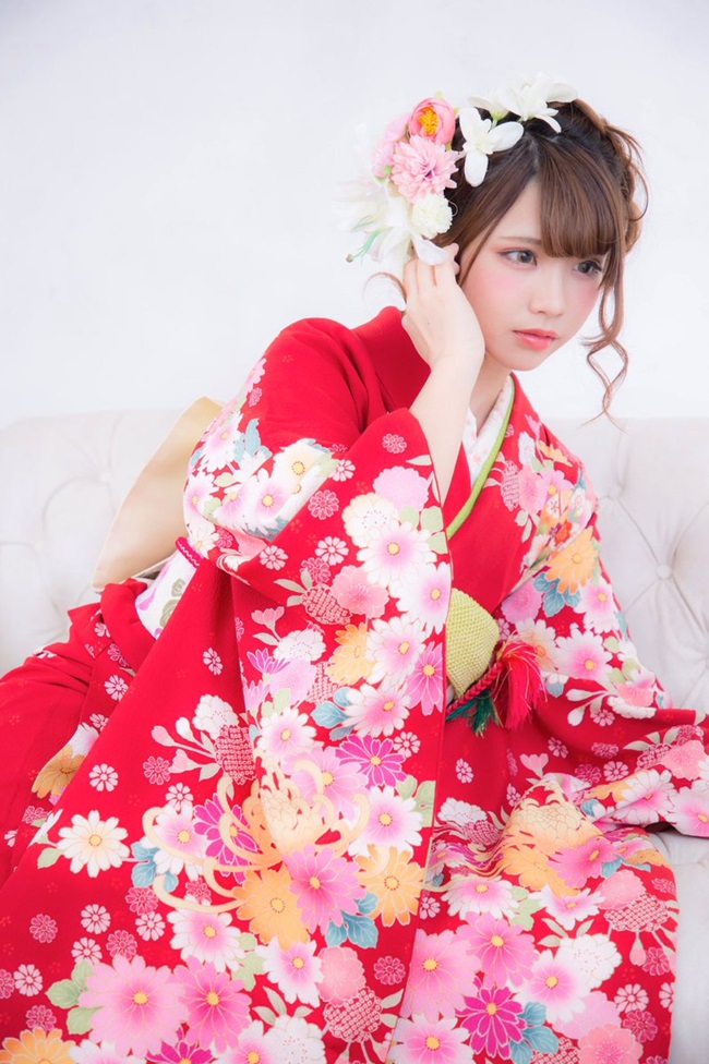 Choáng ngợp với thân hình rực lửa của nữ coser xinh đẹp Nhật Bản