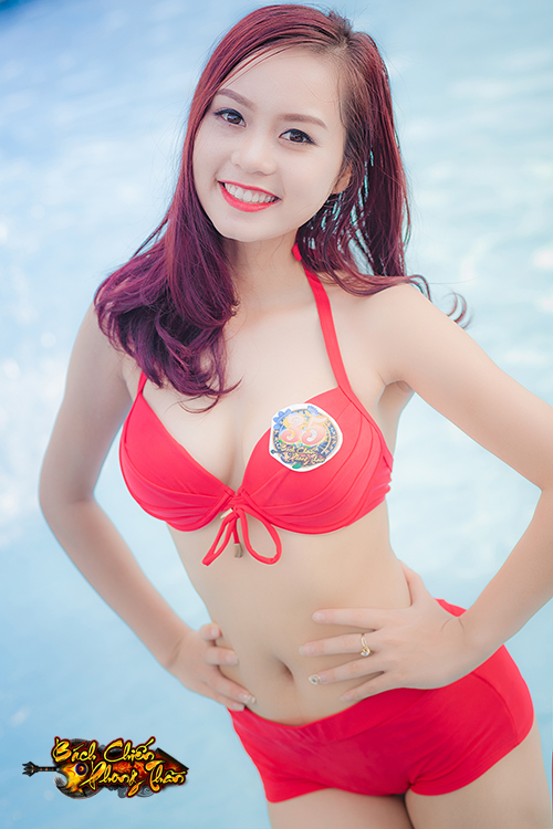 Rúng động trước vẻ đẹp gợi cảm với bikini của  Miss Bách Chiến 2015