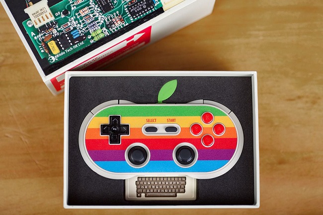 AP40 - Tay cầm chơi game không dây, lấy ý tưởng từ hàng cổ xưa của Apple 