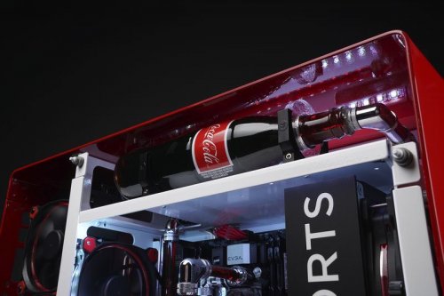 Bất ngờ dàn máy tính Coca-Cola siêu khủng