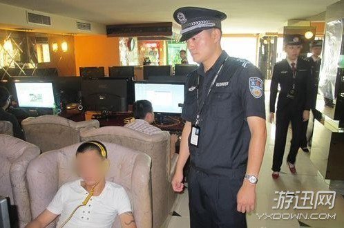 Game thủ Liên Minh Huyền Thoại bị cảnh sát bắt vẫn xin trụ lại bảo vệ đồng đội