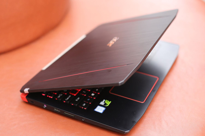 Acer Aspire VX5 – “bom tấn” laptop gaming đổ bộ làng game Việt