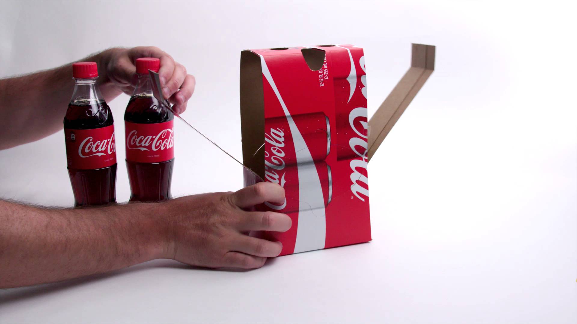 Tự làm tại nhà kính thực tế ảo cho iPhone từ vỏ hộp Coca