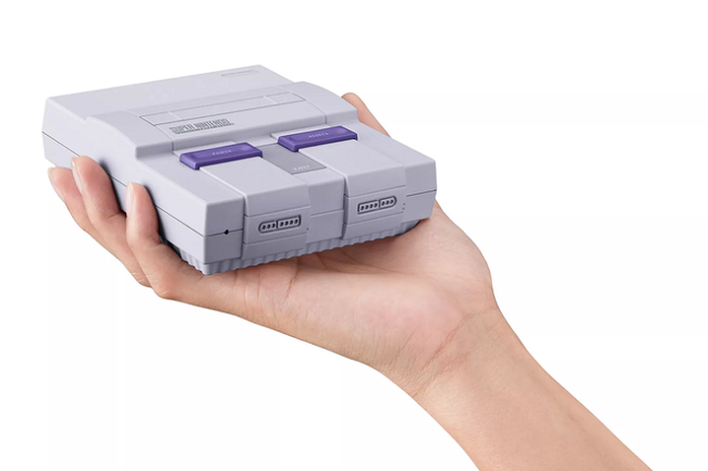 Nintendo chính thức ra mắt "máy chơi game 4 nút" SNES Classic