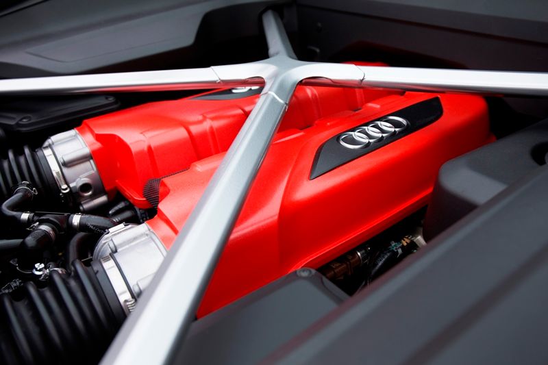 Chiêm ngưỡng siêu xe Audi R8 Final Fantasy XV 10 tỷ đồng