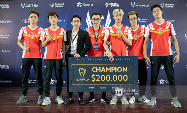 Kỳ tích: Đội tuyển Việt Nam đăng quang ngôi vô địch AWC 2019, rinh giải thưởng 4,6 tỉ đồng