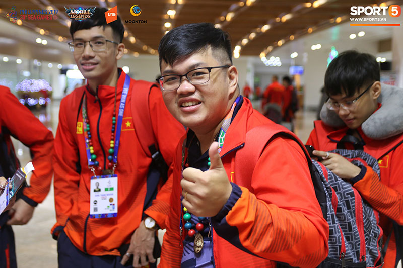 SEA Games 30 – Những hình ảnh đầu tiên của đội tuyển Mobile Legends: Bang Bang Việt Nam
