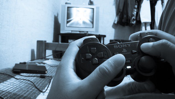 Sony đặt dấu chấm hết cho chiếc máy chơi game huyền thoại PlayStation 2 