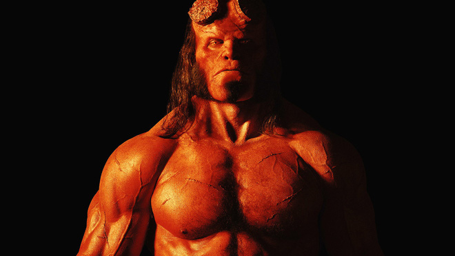 Tung poster cực "nóng", Hellboy hứa hẹn thiêu đốt màn ảnh vào năm 2019