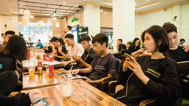 ROS Mobile: Hàng trăm chiến binh đổ bộ tại buổi offline cuối năm Hồ Chí Minh cuối tuần qua