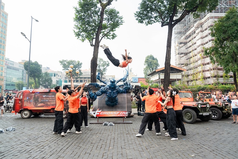 Roadshow Huyền Thoại Không Phai – Mang hình ảnh Crossfire: Legends đến gần hơn với game thủ