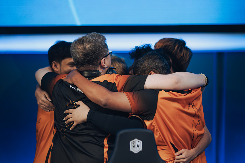 Team Stallions: Siêu Tân Tinh chiếu sáng đại chung kết CFS 2025